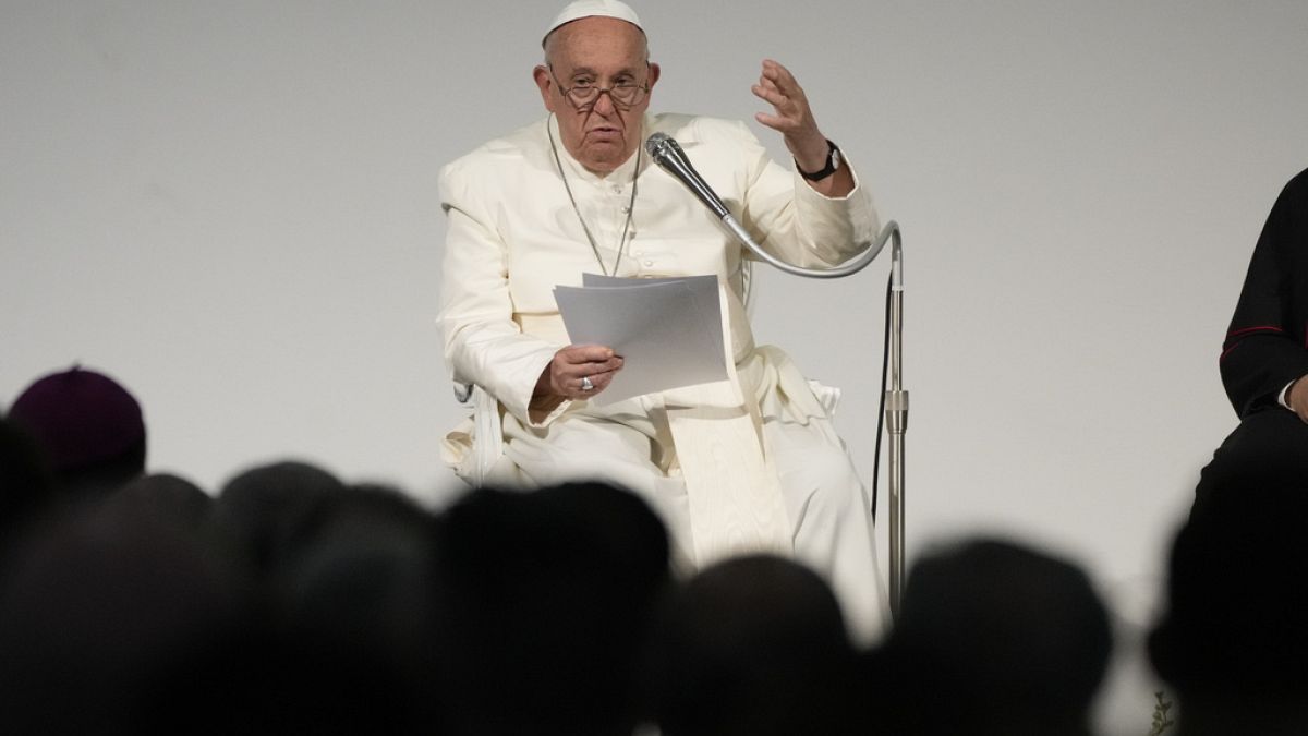 Papa Francis uyardı: “Demokrasi iyi durumda değil”