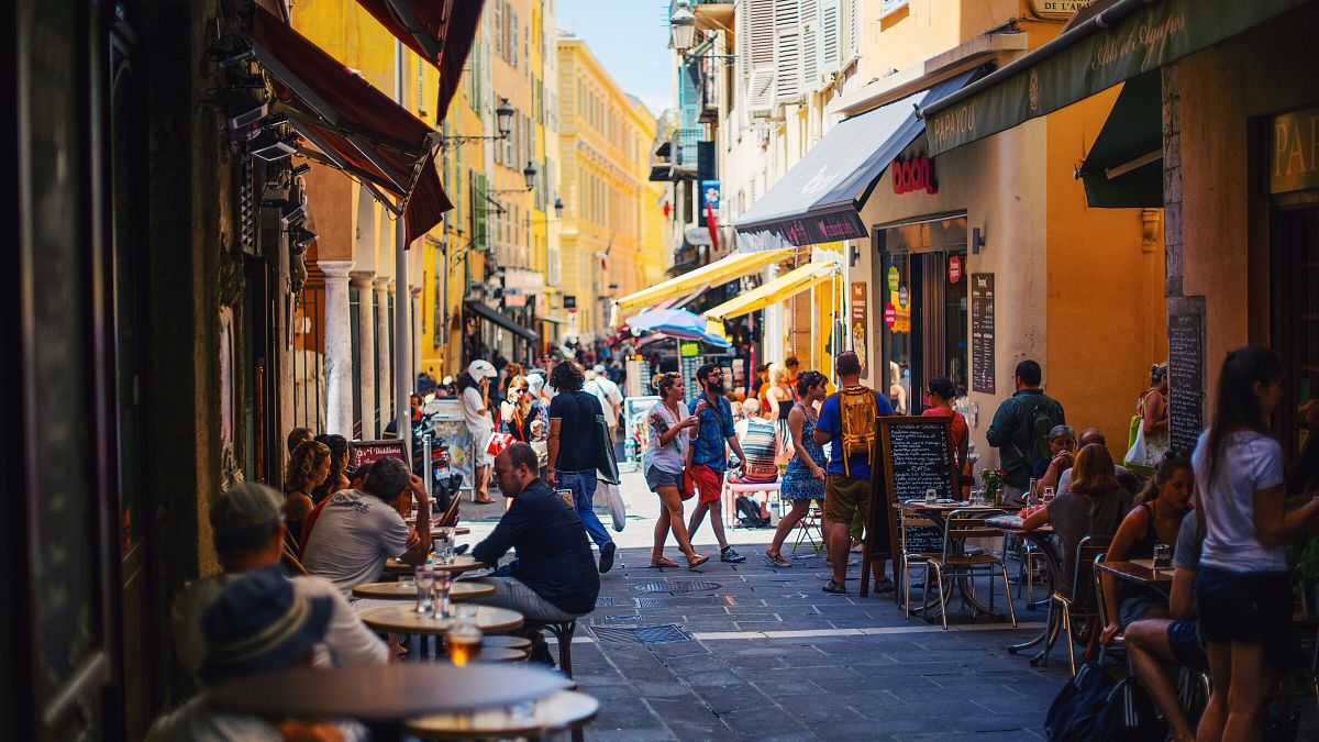 Selfie cezaları ve havlu kuralı: Avrupa'da 2023'te turistlere yönelik en tuhaf yasaklar