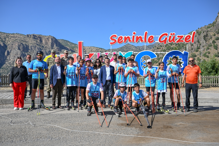 Hakkari'ye '5'inci' 'Fotosafari ve Doğada Spor Festivali' başladı