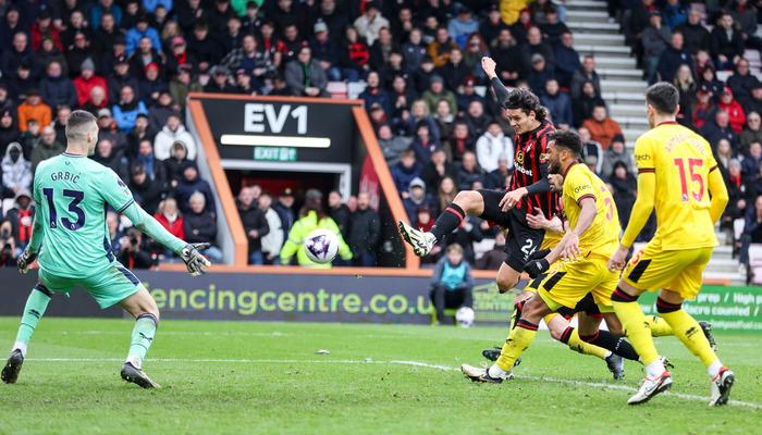 Enes Ünal Fırtınası İngiltere'yi de kuşattı!  90+1'de Bournemouth formasıyla stadı yerle bir etti... İngiltere Premier Ligi