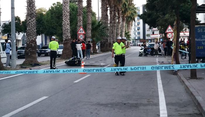 Adana'da korkunç kaza! Ağaca çarpan motosiklette 2 kişi hayatını kaybetti