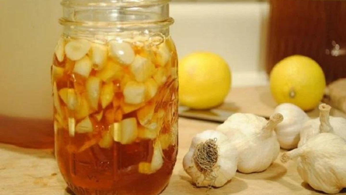 Limonlu sarımsak kürü nedir ve nasıl üretilir?  Sarımsak ve limon kürünün faydaları nelerdir?