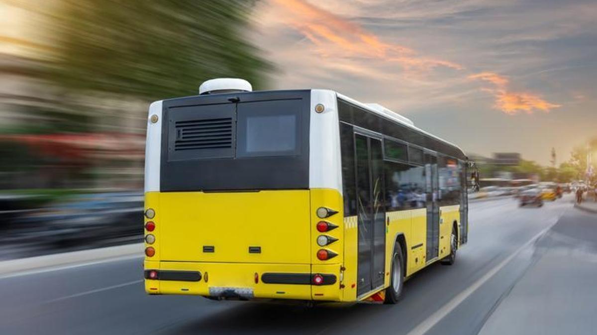 131T durur! IETT 131T otobüs isimleri, 131t çizgi rotası ...