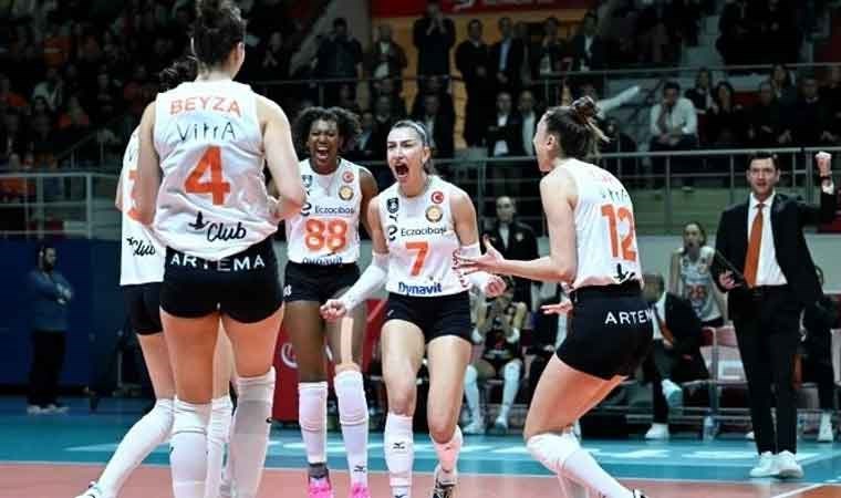 Eczacıbaşı altın setle finale yükseldi