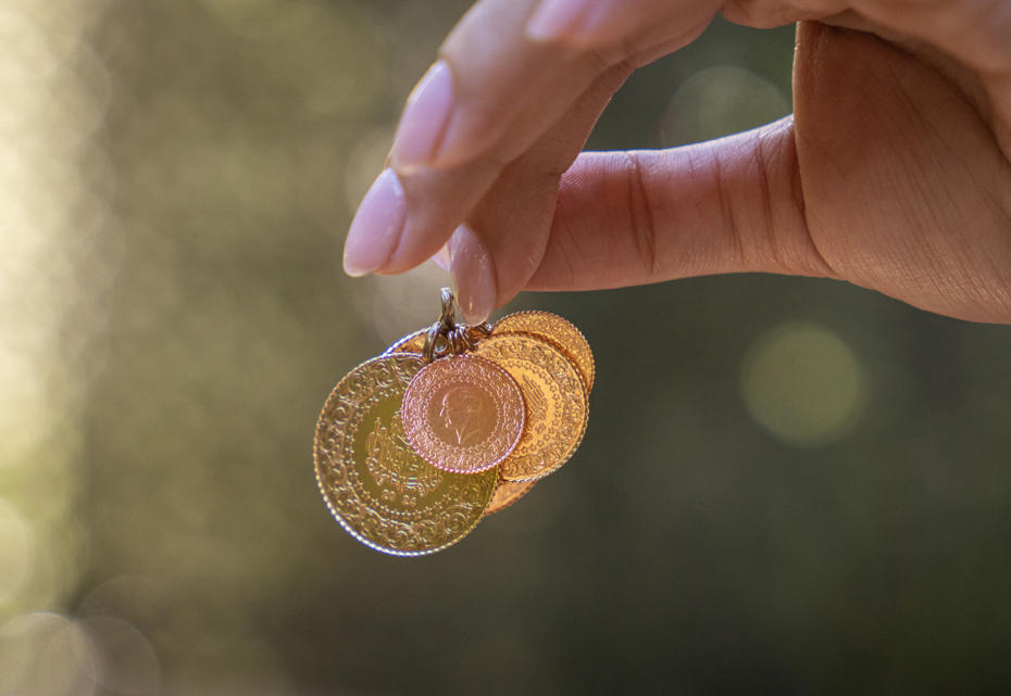 8 Aralık 2025 Altın Fiyatları: Bugün Gram, Çeyrek, Ons ve Yarım Altın Ne Kadar?