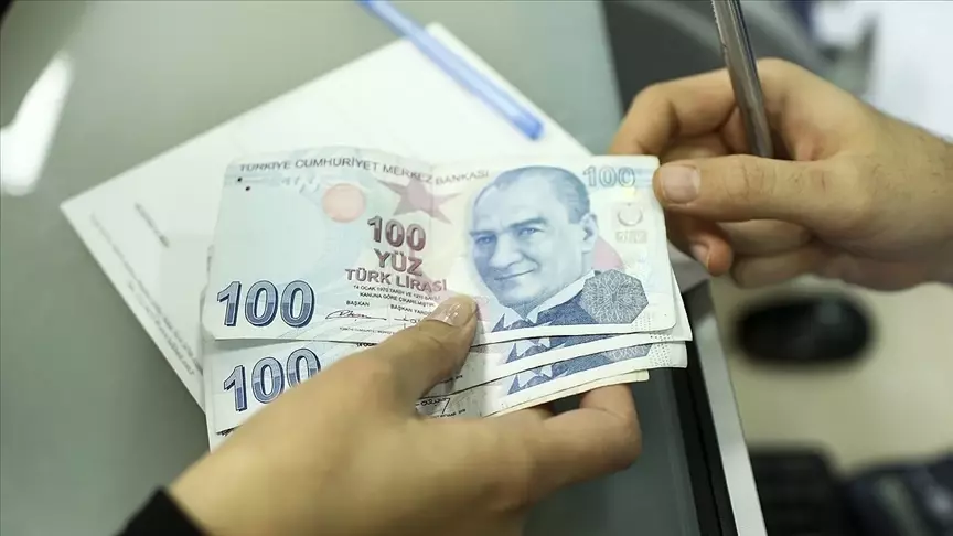 EYT fırsatını kıl payı mağdur olan binlerce sigortalı için yepyeni gelişme duyuruldu! Gündemdeki kademeli emeklilik planı sonunda netleşti