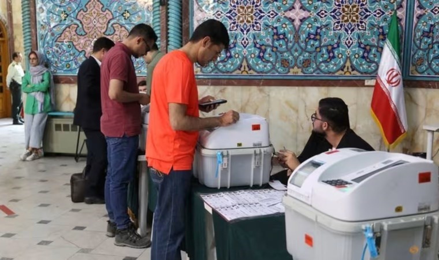İran'da cumhurbaşkanlığı seçimleri: İlk adaylar açıklandı - Son Dakika Dünya Haberleri