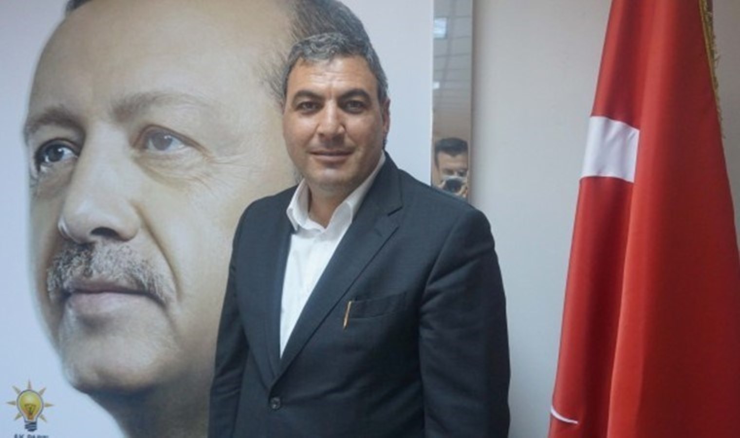 Arsasının ruhsatı olmayınca... AKP il başkanının eşi, silahla belediye binasına girdi!  - Türkiye'den son dakika haberleri