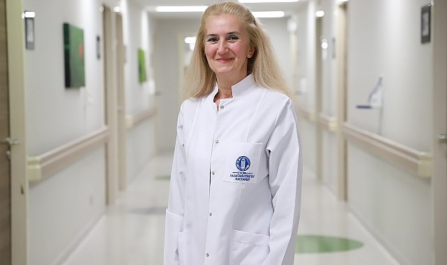 Sıcak havalarda geçmeyen baş ağrısı tehlike işareti midir? Yaz aylarında göz ardı edilmemesi gereken belirtiler - SAĞLIK