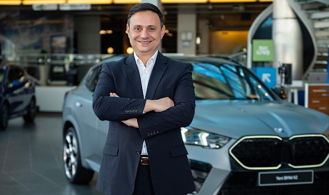 Yeni BMW X2 CI Bloom'da sanatseverlerle buluşuyor - OTOMOTİV